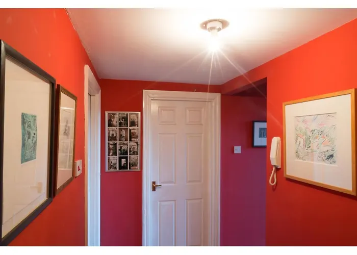 アパート Beautifully Kept Mezzanine Flat ★school Of Art★ *