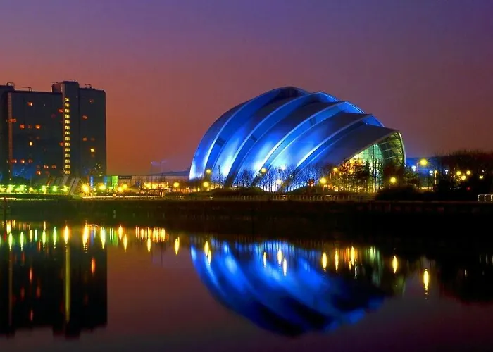 Bright And Cosy West End