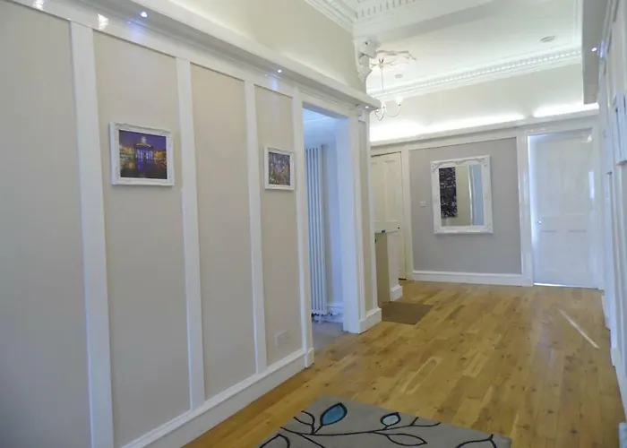 West End - Stunning, Spacious, 3 Bedroom, Main Door Flat With Private Parking *