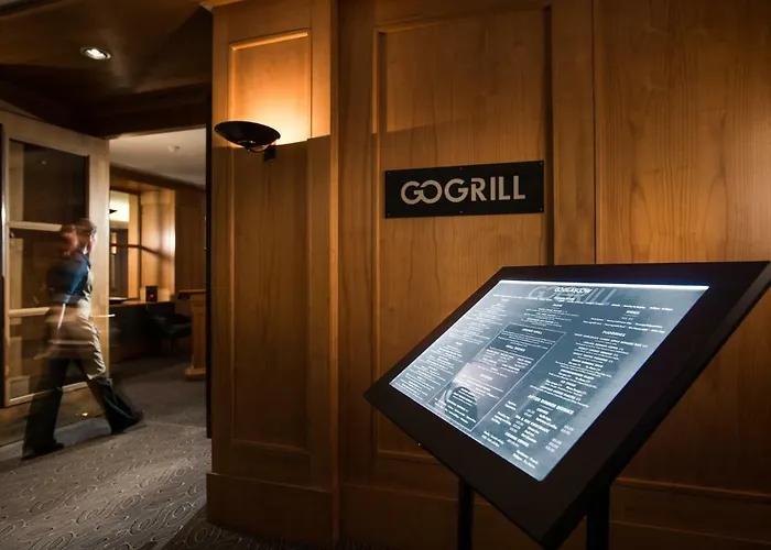 West By Compass Hospitality Hotell 3*