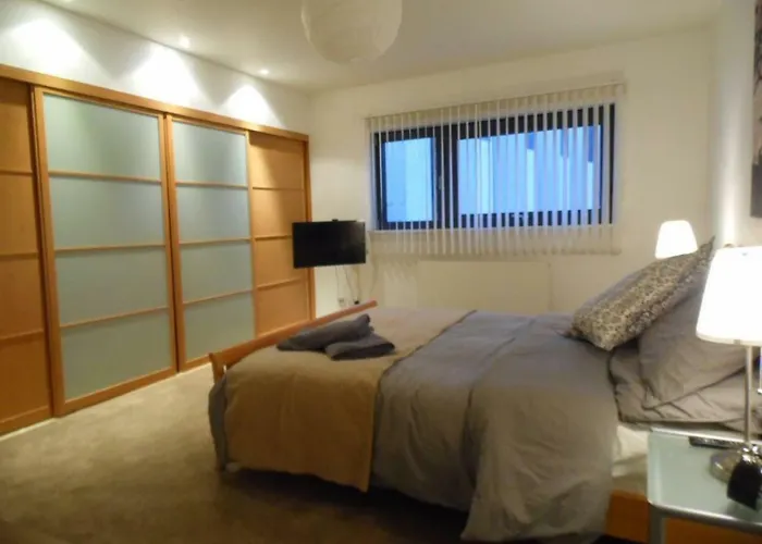 Modern 2-bedroom Near Sse Hydro And Sec Apartman