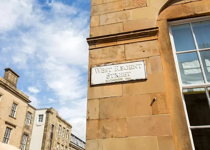 Blythswood Square * גלאזגו