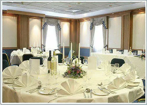 West By Compass Hospitality Hotell 3*