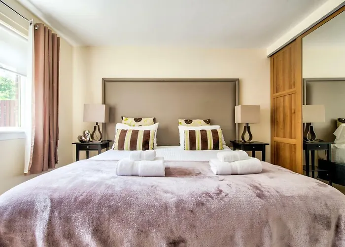 No.17 Serviced Apartment *