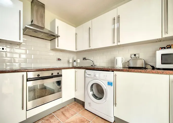 مخدومة رقم 17