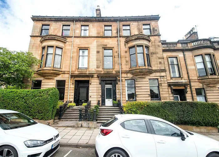 32 Victoria Crescent Road Apartment