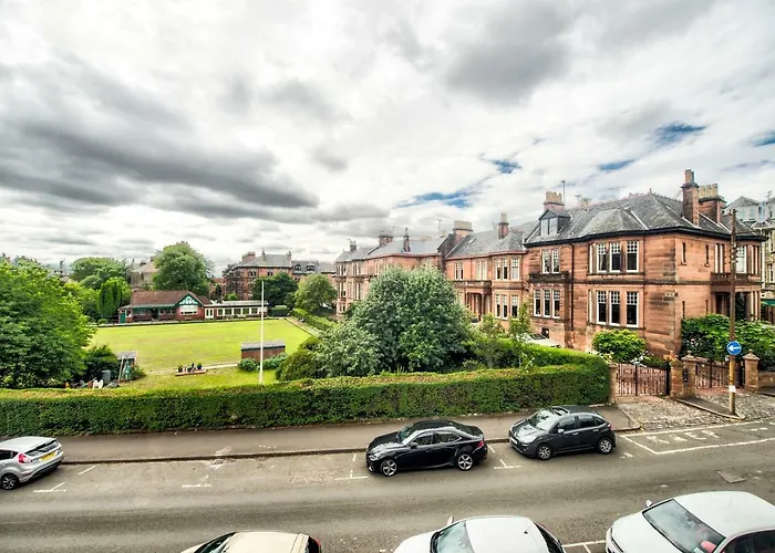 Apartment 32 Victoria Crescent Road Glasgow