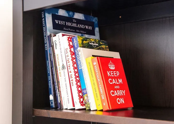 32 Victoria Crescent Road