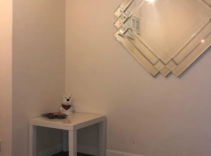 Appartamento 2 Bedroom At Secc Hydro Free Parking