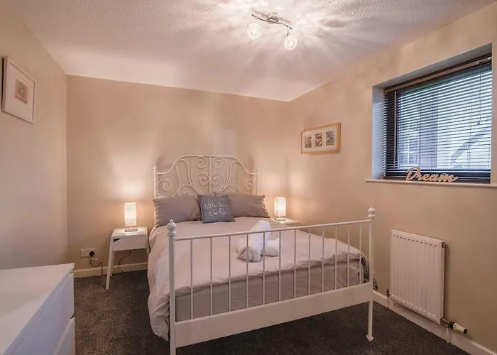 Διαμέρισμα Arcview - Sec Hydro Two Bed Flat With Free Parking And Great View *