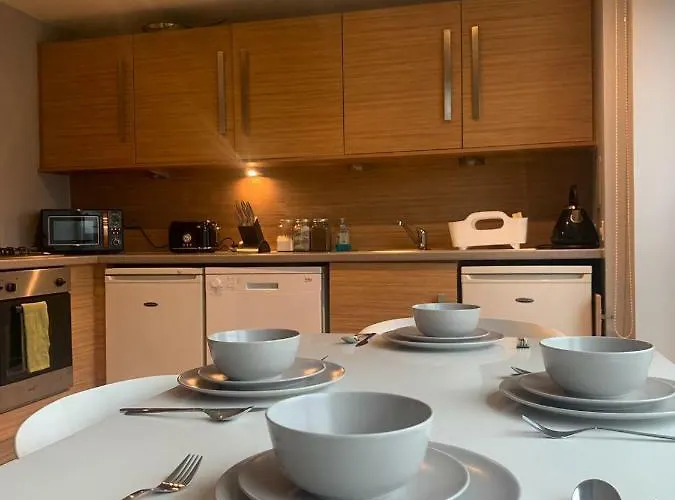 Merchant Modern 1 Bed Executive Flat Apartment