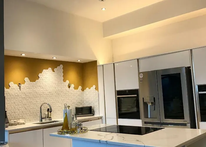 2 Bed Chic In Centre Appartamento Glasgow