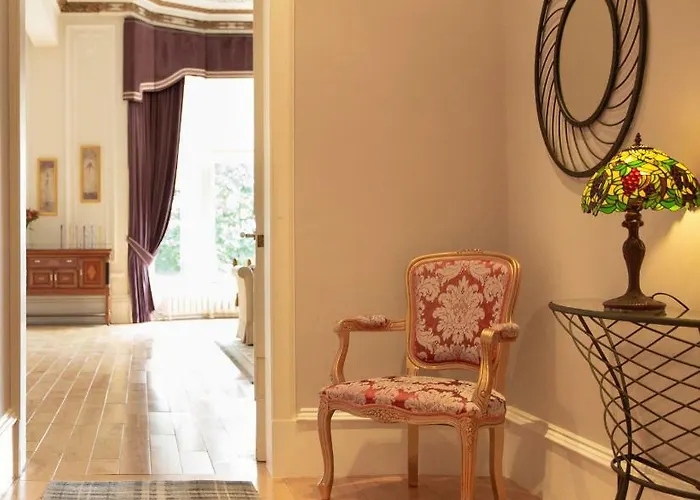 Grand In The Park * Γλασκώβη