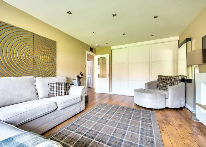 No.17 Serviced Apartment Glasgow