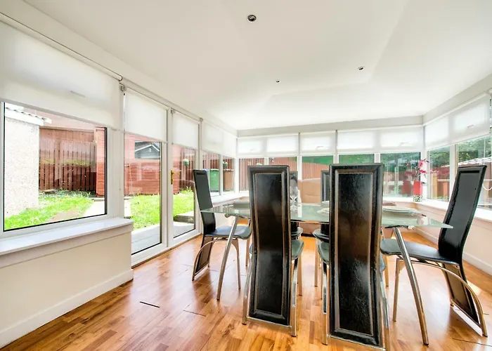 No.17 Serviced Apartment