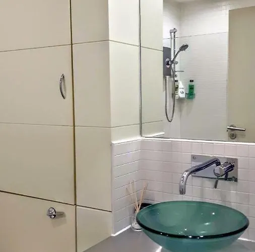 Elegant Near Secc/hydro In Finnieston, *