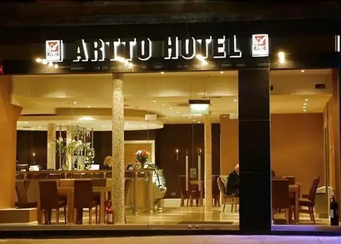 Artto 3* גלאזגו