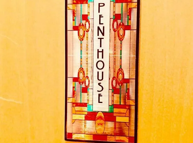 アパート Centre - The Penthouse With Riverviews -