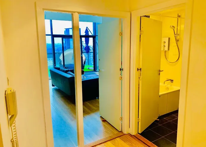 Διαμέρισμα Centre - The Penthouse With Riverviews - *