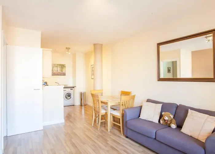 Stylish Merchant Flat Glasgow