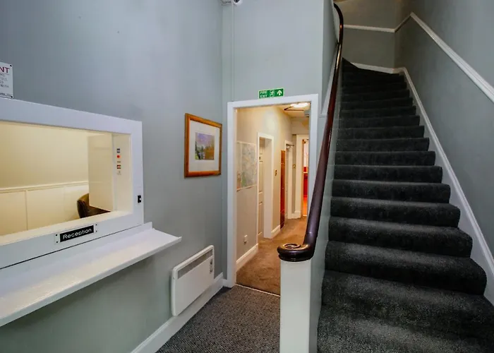 Hotel Charing Cross 3*