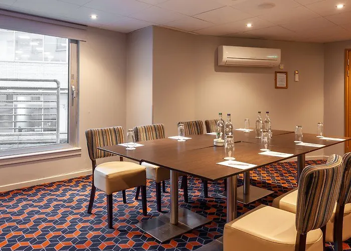 Express - - Ctr Theatreland By Ihg Hotel Glasgow