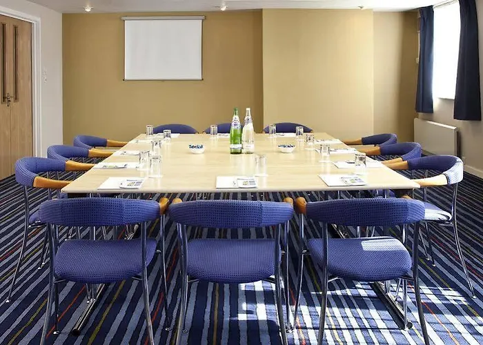 Express Greenock, An Ihg 3* Глазго