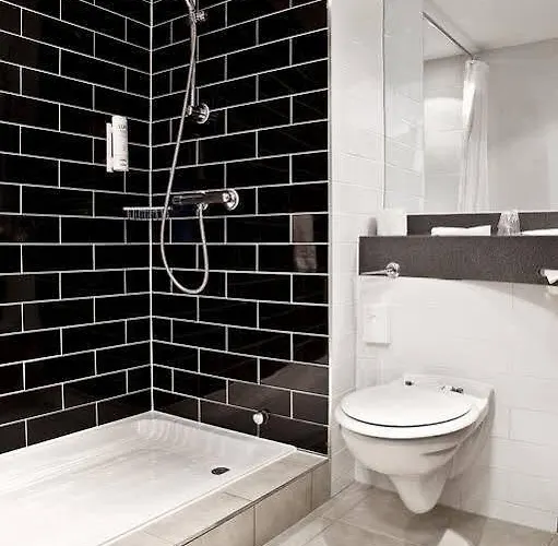 Express Greenock, An Ihg Отель 3*