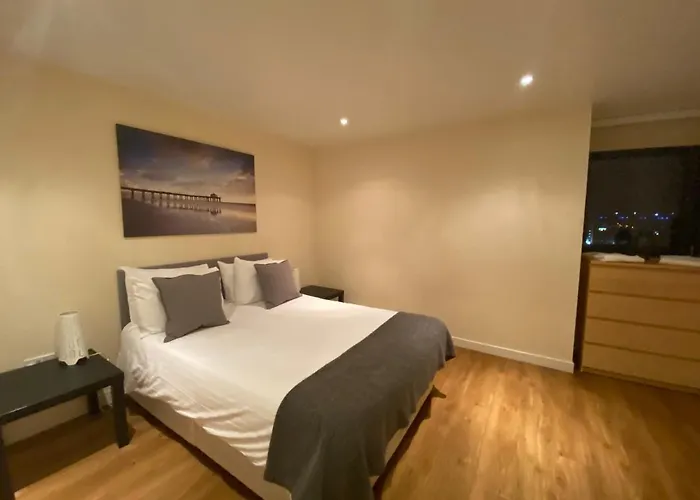 The Heights - River And City View Appartement *