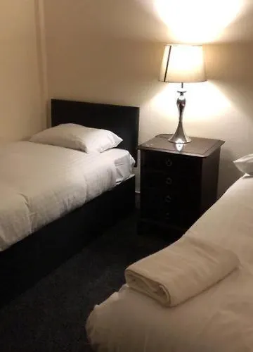 Bed and Breakfast Renfrew At Centre