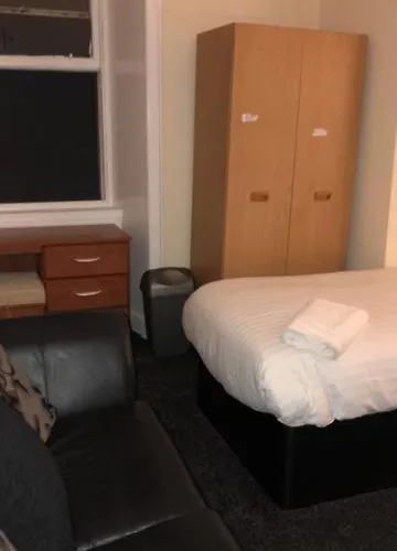 Bed & Breakfast Renfrew At Centre