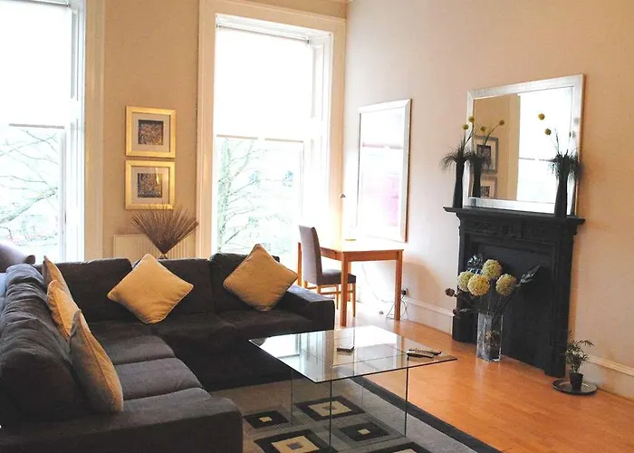 Dreamhouse West End * Glasgow