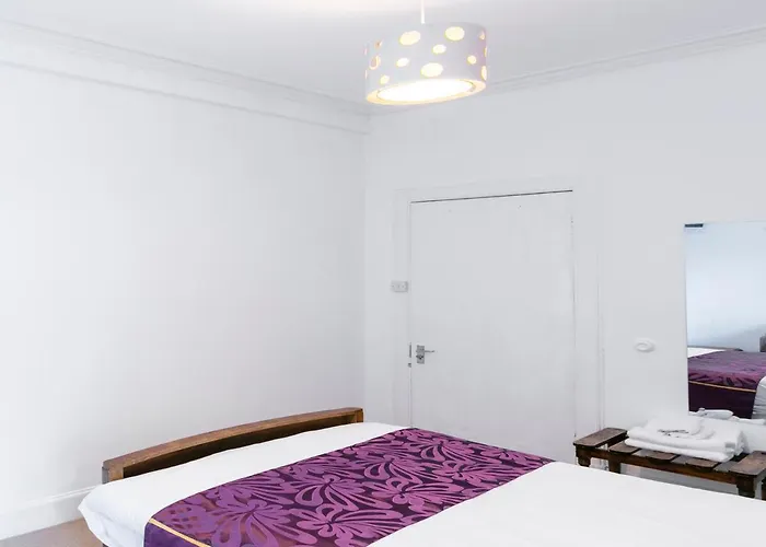 Hotel Oyo Lochinvar 2*