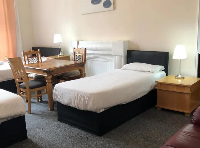 Bed & Breakfast Renfrew At Centre