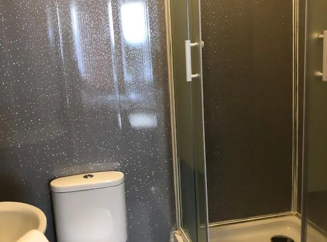 Renfrew At Centre Panzió