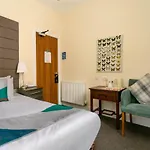 Oyo The Ivory 2* Glasgow