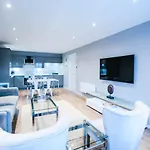 Stunning 2 Bed Merchant With Residents Parking グラスゴー