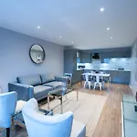 Stunning 2 Bed Merchant With Residents Parking *