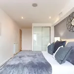 Secc Hydro Executive 7 דירה *