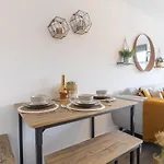 Luxury Flat In The Heart Of The Westend Апартаменты