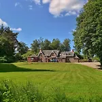 The West Highland Way And Retreat מלון 5*