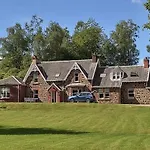 The West Highland Way And Retreat 5*