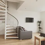 Centre With Free Secure Underground Parking Glasgow