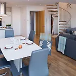 Apartmán Centre With Free Secure Underground Parking *