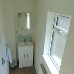 Dreamwood Cottage, Loch Lomond, Luxury Apartment. Apartment