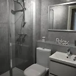 The Cluthar - Ground Floor West End Centre Rockvilla Flat & Parking Апартаменты