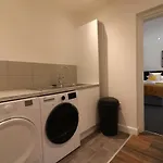 Apartman Signature - Railway House 5 Bed