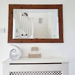 Homely Three Bed In
