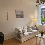 Apartamento Lovely 1-bed In Merchant *