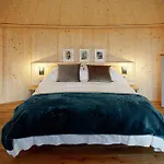 Craigmaddie Muir Roundhouse With Hot Tub Romantic, Luxury, Rural For 2 Near Milngavie * Glasgow